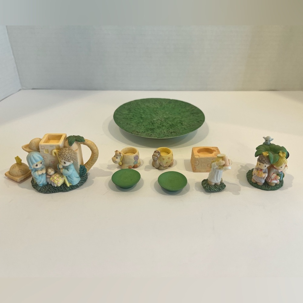 Precious Moments 1998 Nativity Mini Tea
Set Display INCOMPLETE missing spoon - Picture 6 of 13